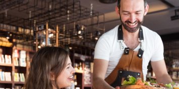 Conheça as melhores estratégias de redução de gastos no food service